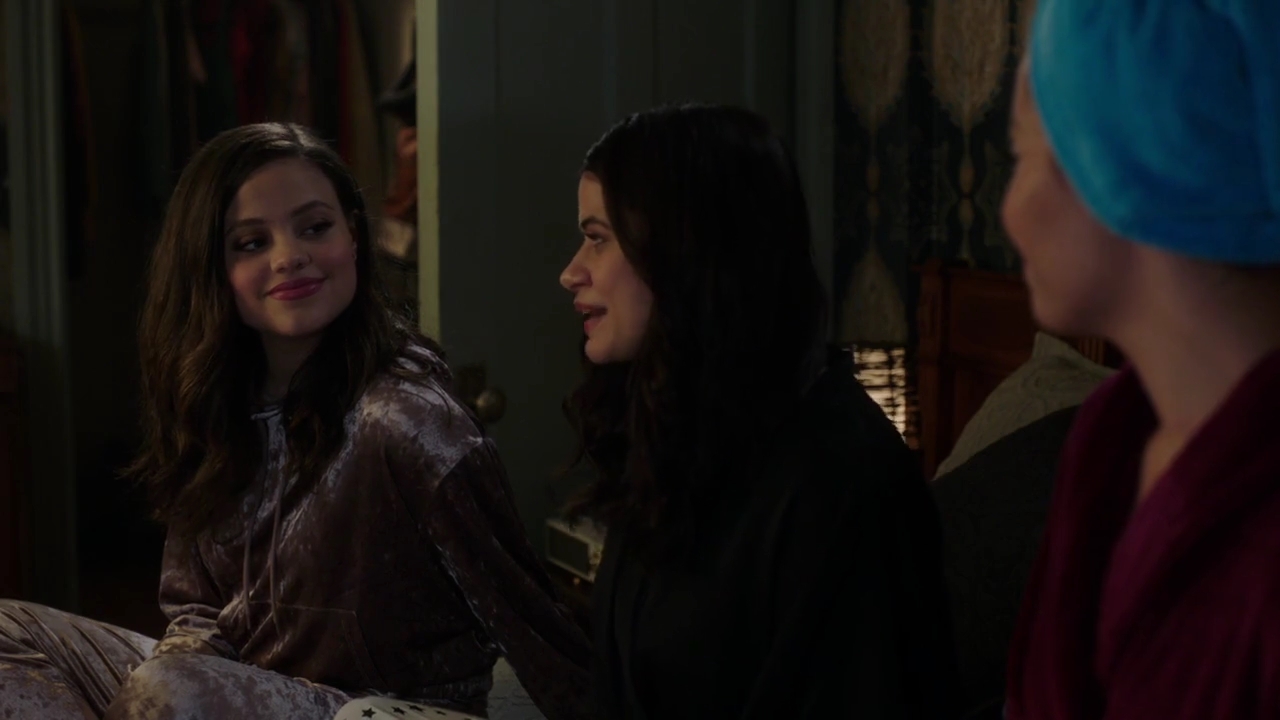 Charmed-Online-dot-nl_Charmed-1x08BugABoo01941.jpg
