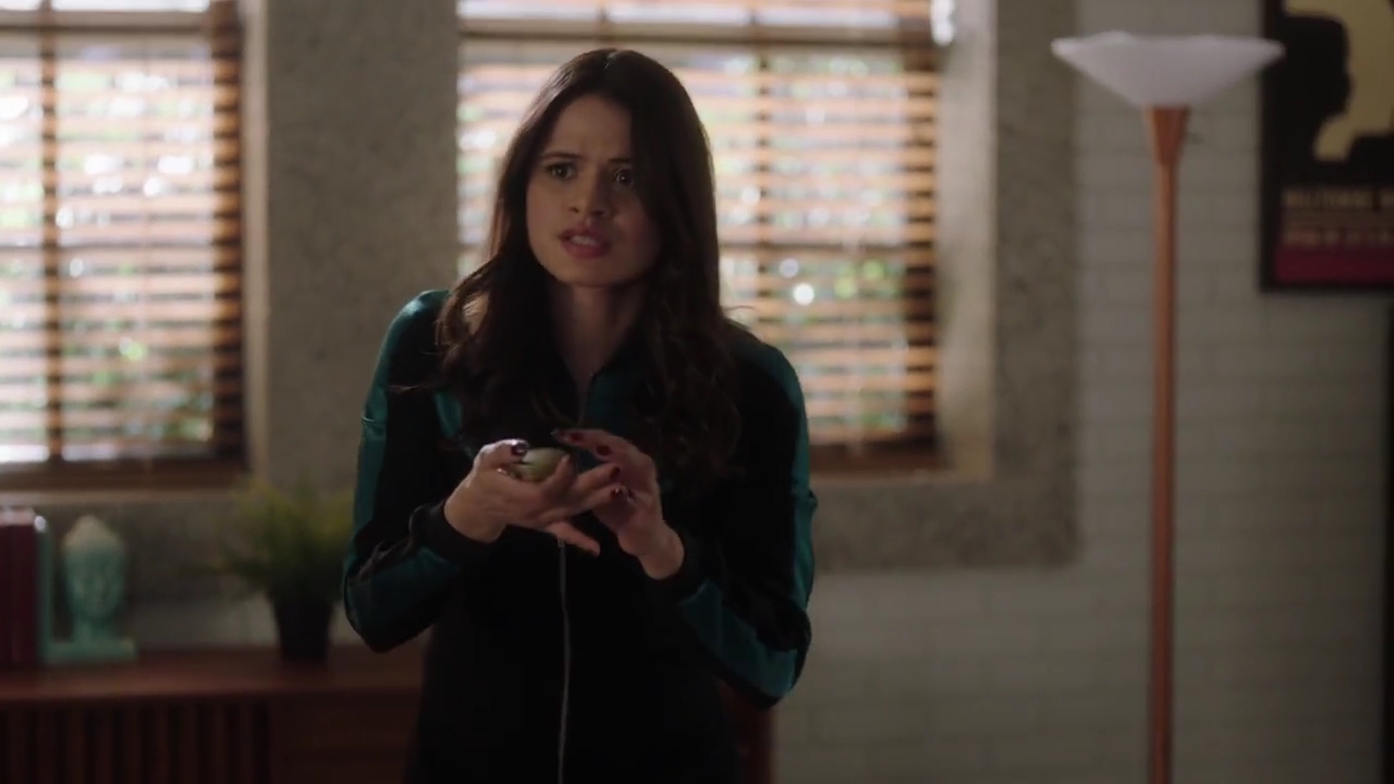 Charmed-Online-dot-nl_Charmed-1x08BugABoo02036.jpg Charmed-Online-dot-nl_Charmed-1x08BugABoo02036.jpg