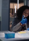 Charmed-Online-dot-nl_Charmed-1x08BugABoo00434.jpg