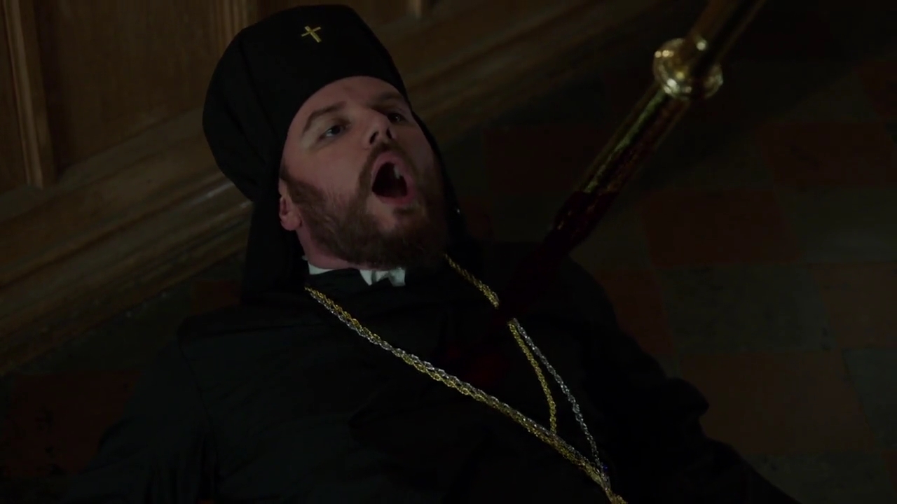 Charmed-Online-dot-nl_Charmed-1x09JingleHell00217.jpg