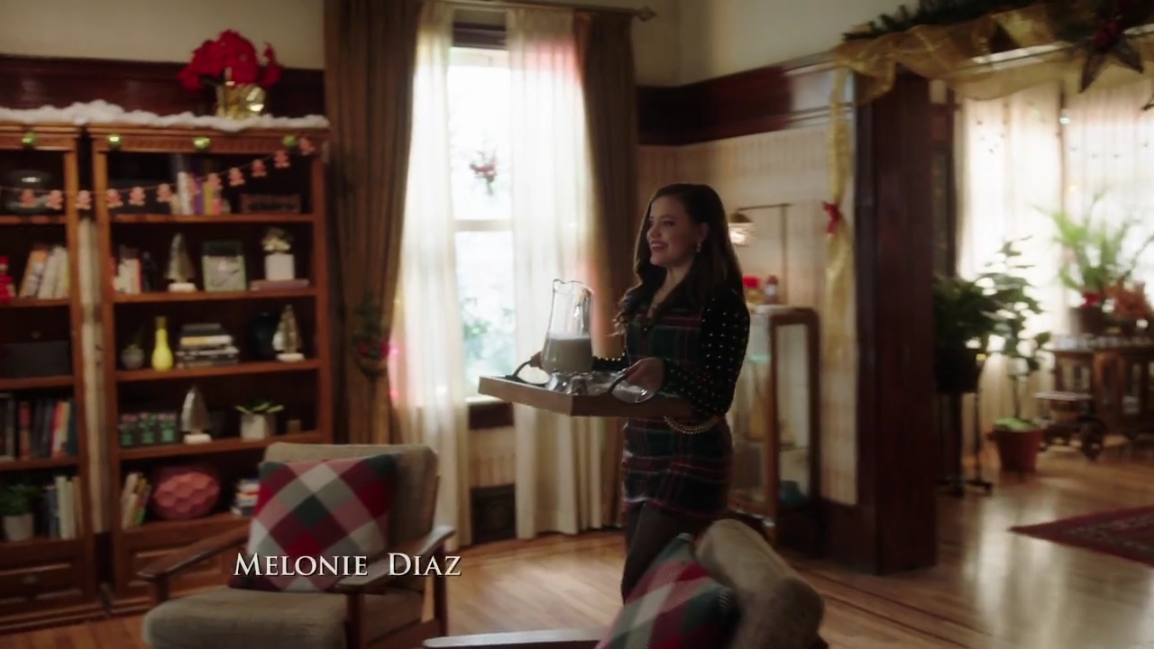 Charmed-Online-dot-nl_Charmed-1x09JingleHell00234.jpg
