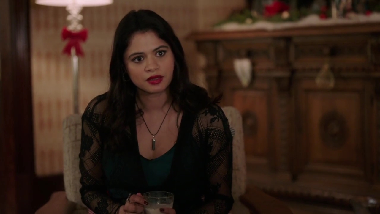 Charmed-Online-dot-nl_Charmed-1x09JingleHell00368.jpg