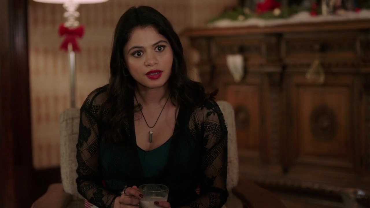 Charmed-Online-dot-nl_Charmed-1x09JingleHell00375.jpg