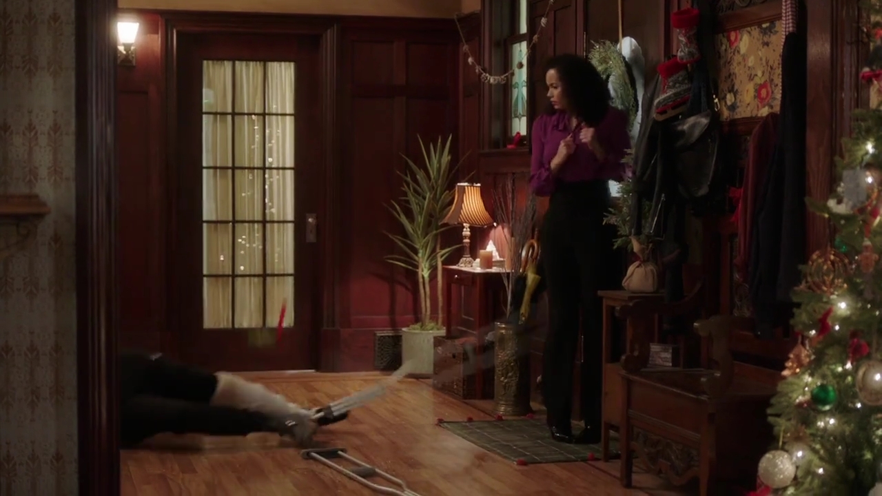 Charmed-Online-dot-nl_Charmed-1x09JingleHell00450.jpg