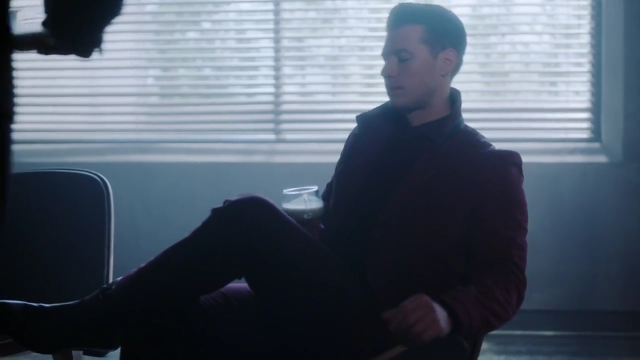 Charmed-Online-dot-nl_Charmed-1x09JingleHell00553.jpg Charmed-Online-dot-nl_Charmed-1x09JingleHell00553.jpg