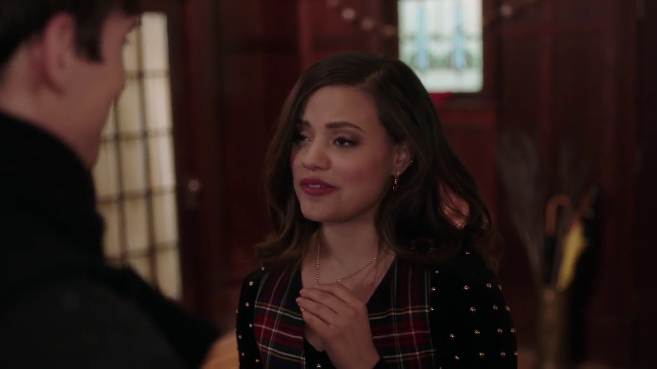 Charmed-Online-dot-nl_Charmed-1x09JingleHell00735.jpg