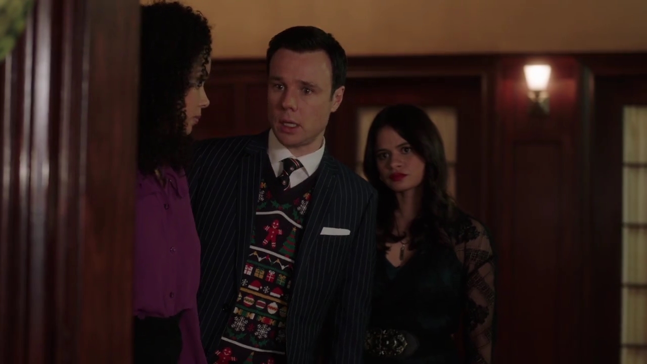 Charmed-Online-dot-nl_Charmed-1x09JingleHell00896.jpg