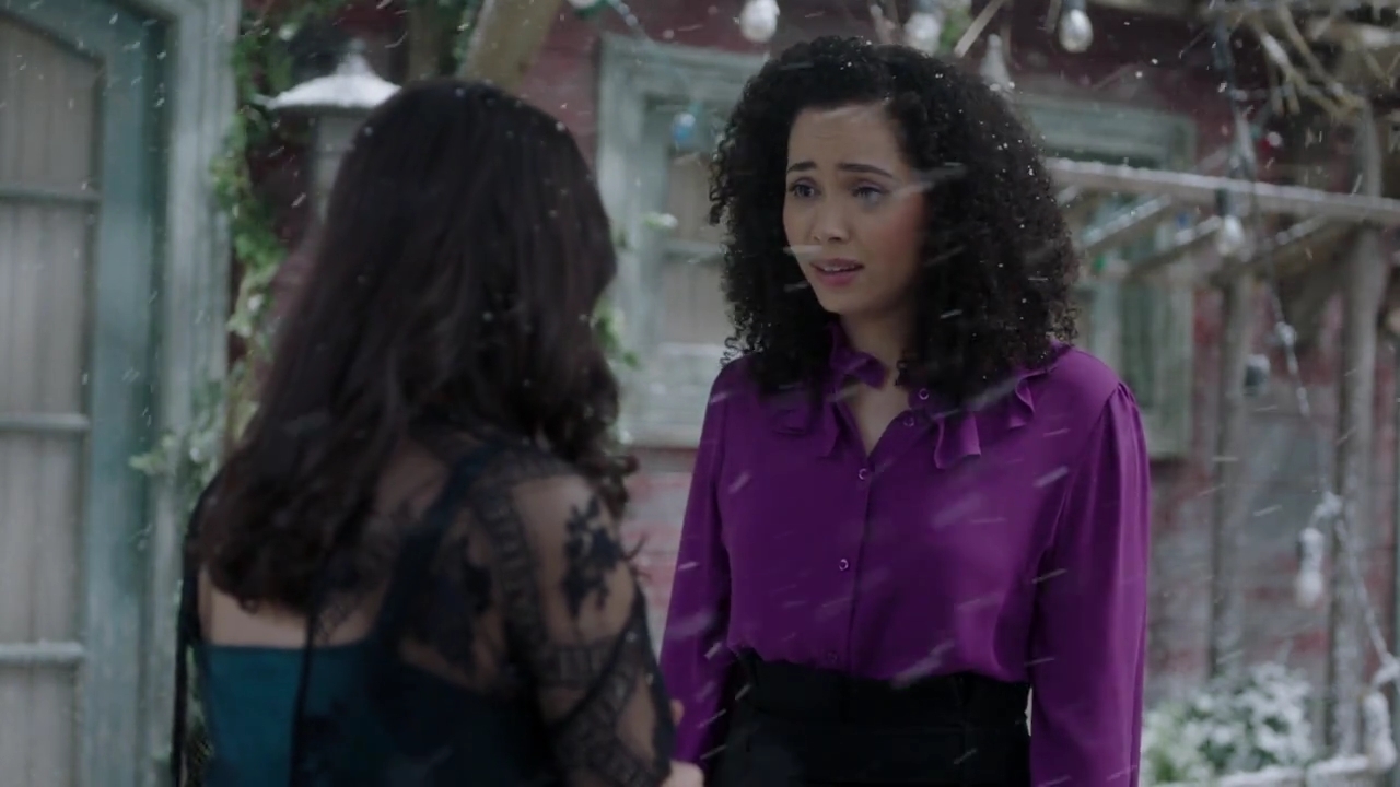 Charmed-Online-dot-nl_Charmed-1x09JingleHell00920.jpg