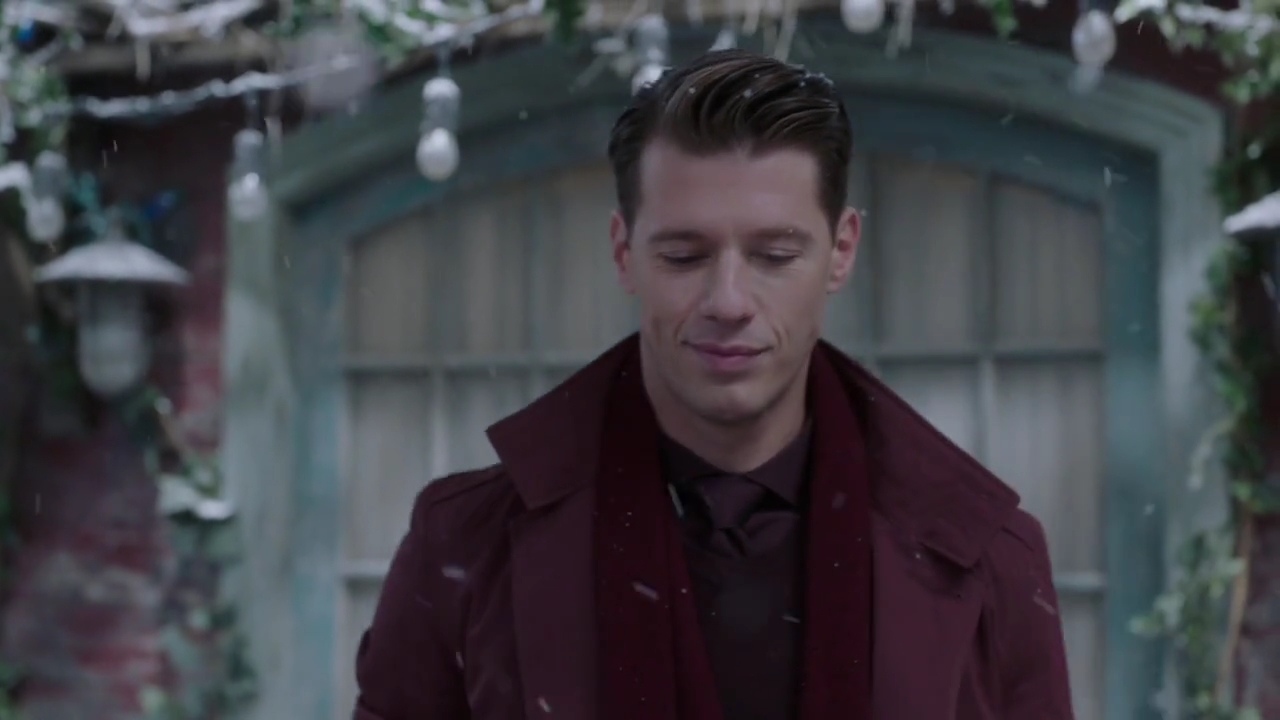 Charmed-Online-dot-nl_Charmed-1x09JingleHell00972.jpg