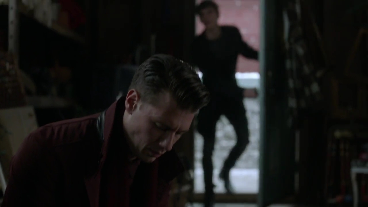 Charmed-Online-dot-nl_Charmed-1x09JingleHell00976.jpg