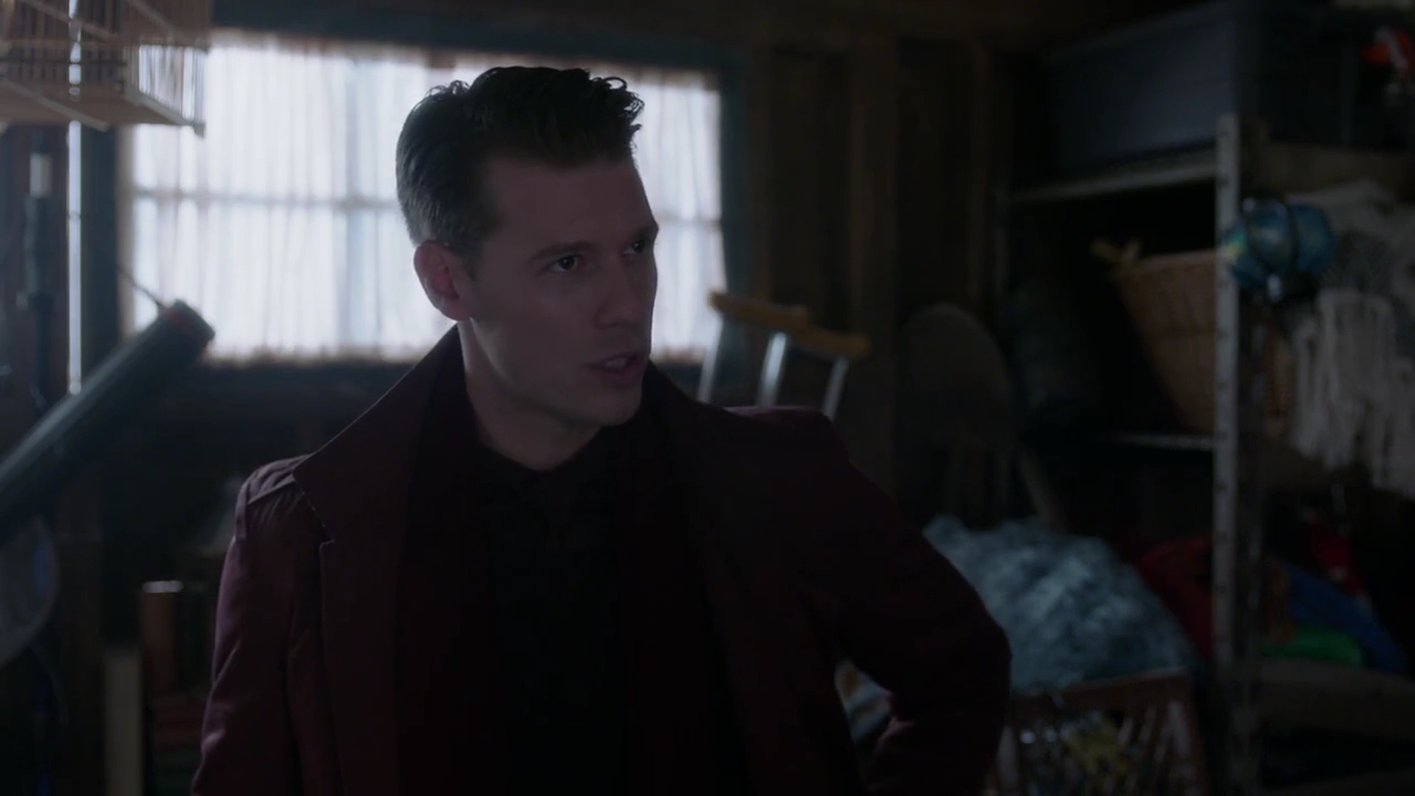 Charmed-Online-dot-nl_Charmed-1x09JingleHell00992.jpg