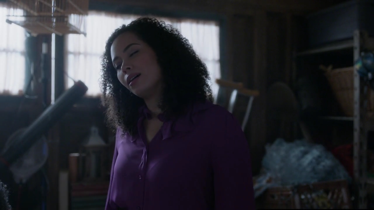 Charmed-Online-dot-nl_Charmed-1x09JingleHell01003.jpg
