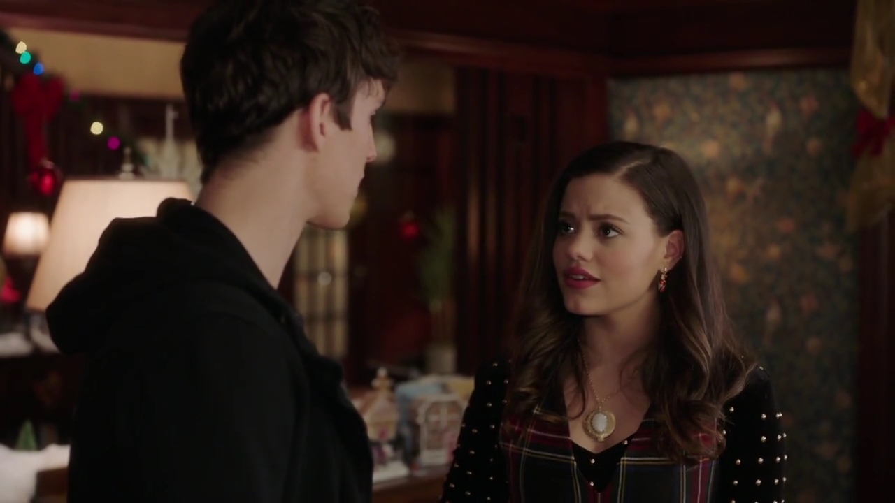 Charmed-Online-dot-nl_Charmed-1x09JingleHell01290.jpg