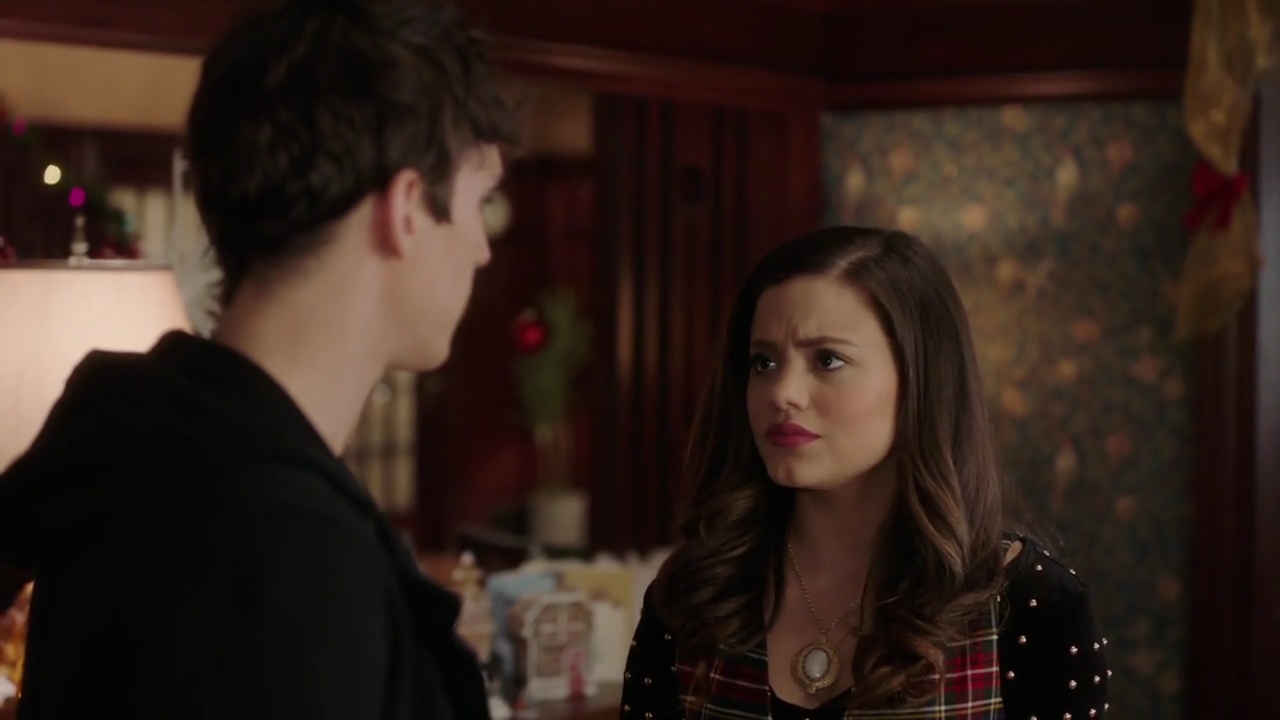 Charmed-Online-dot-nl_Charmed-1x09JingleHell01296.jpg
