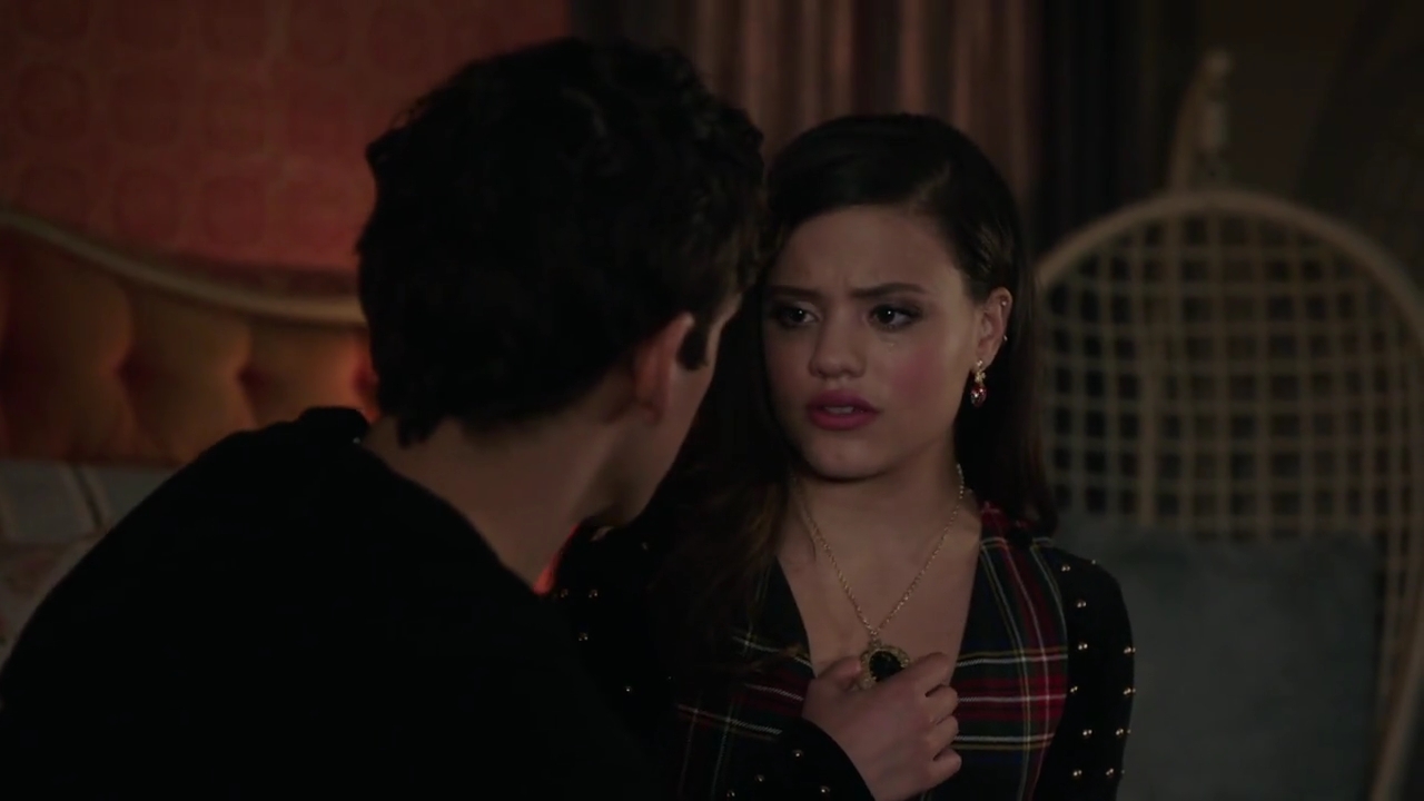 Charmed-Online-dot-nl_Charmed-1x09JingleHell01499.jpg