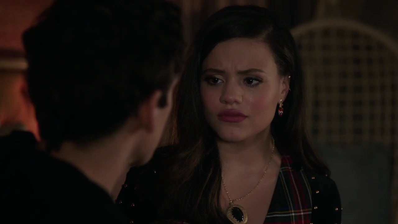 Charmed-Online-dot-nl_Charmed-1x09JingleHell01511.jpg