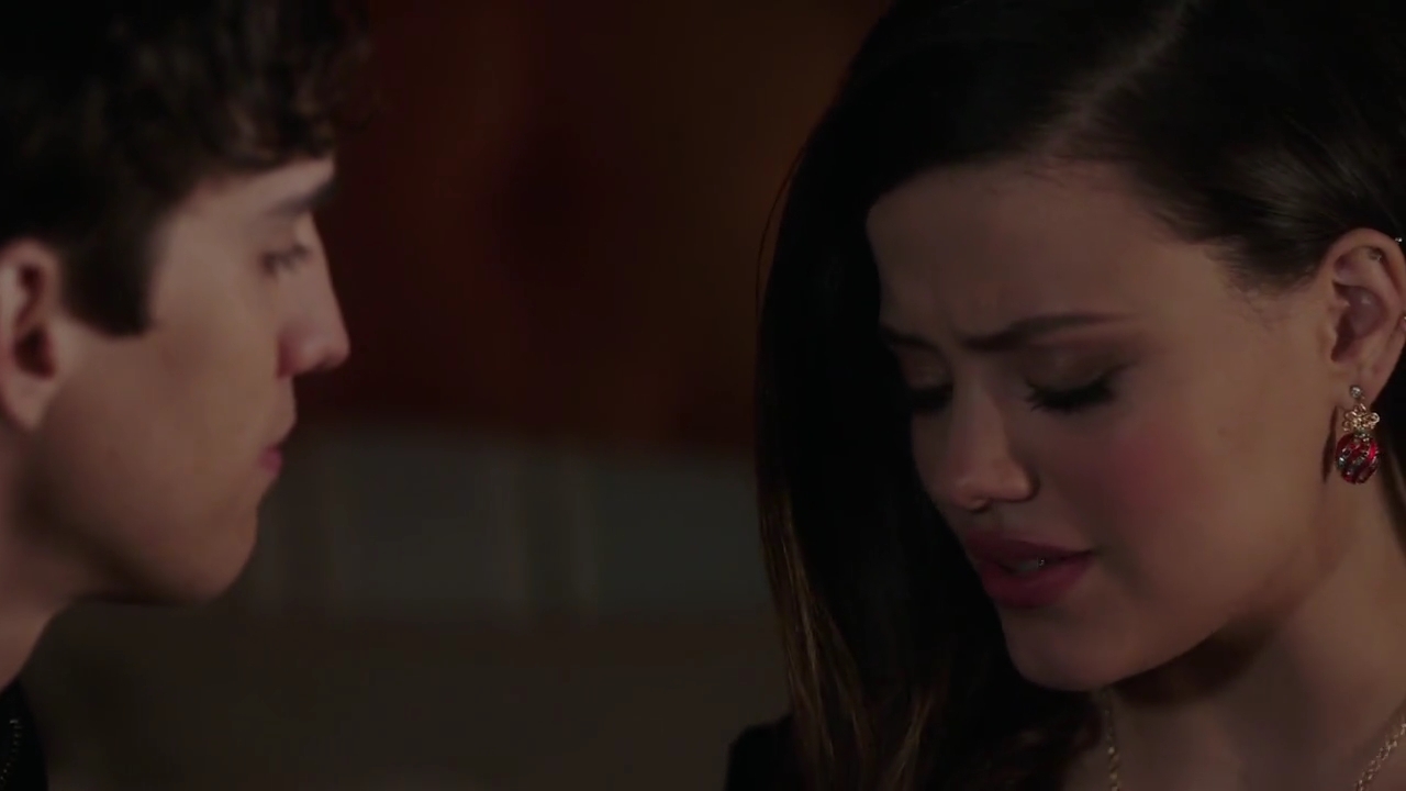 Charmed-Online-dot-nl_Charmed-1x09JingleHell01522.jpg