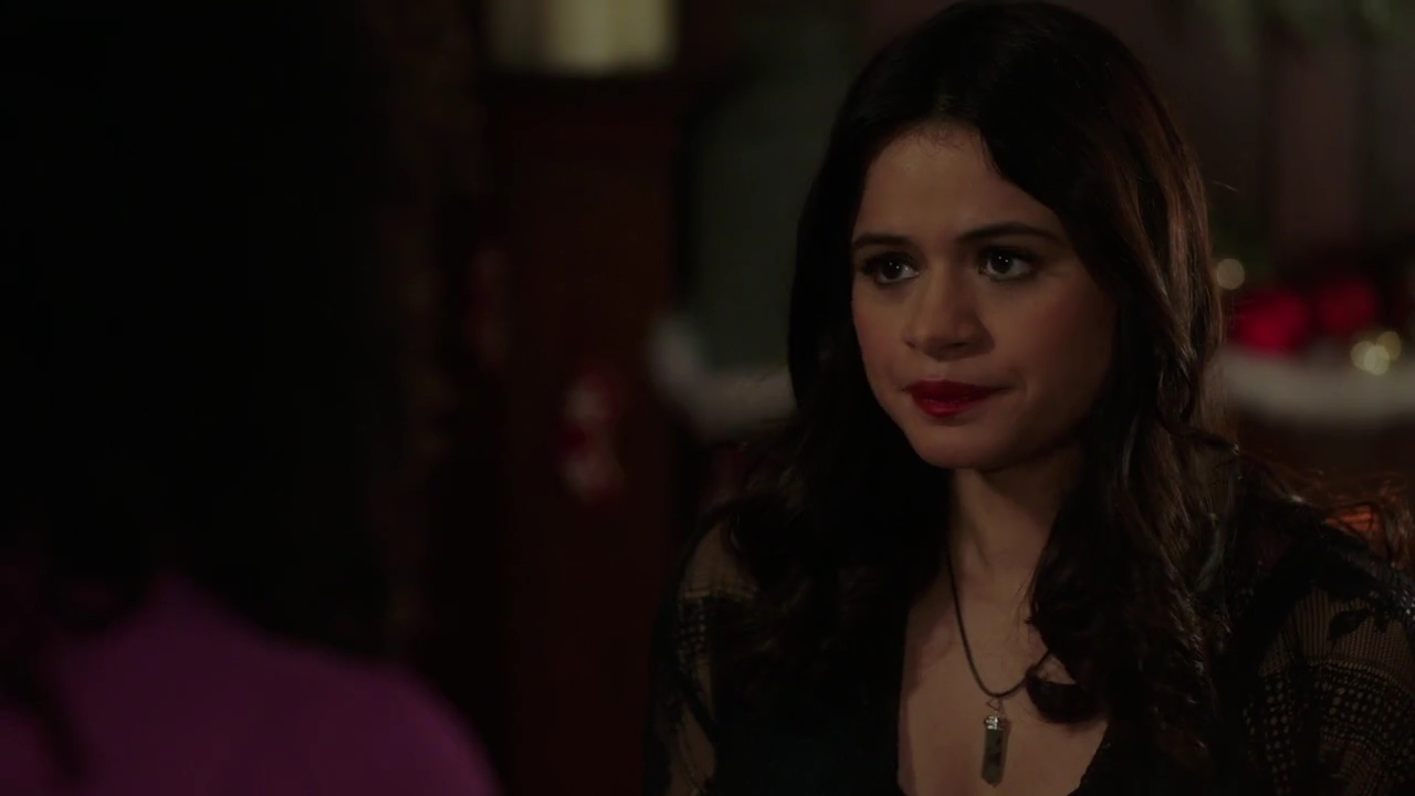 Charmed-Online-dot-nl_Charmed-1x09JingleHell01569.jpg