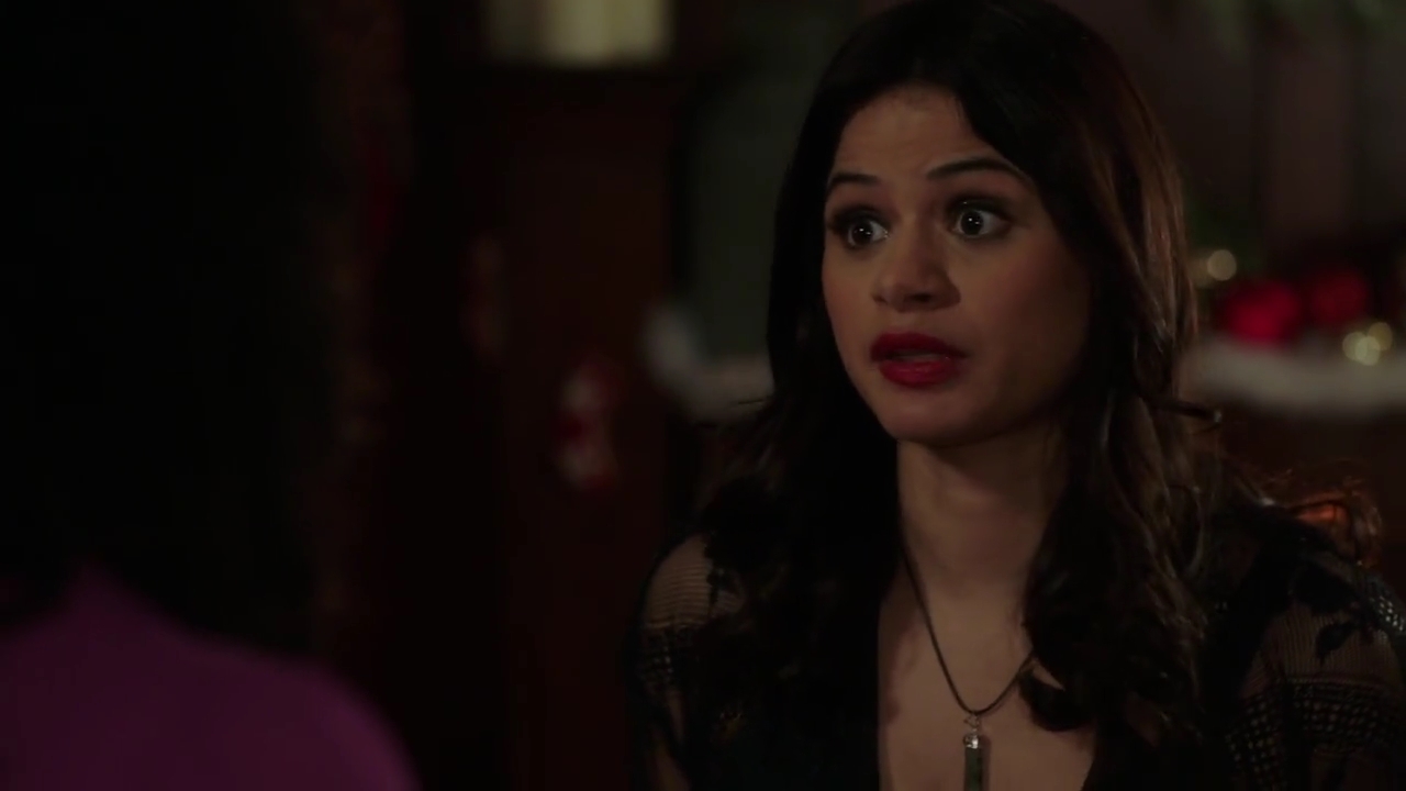 Charmed-Online-dot-nl_Charmed-1x09JingleHell01572.jpg
