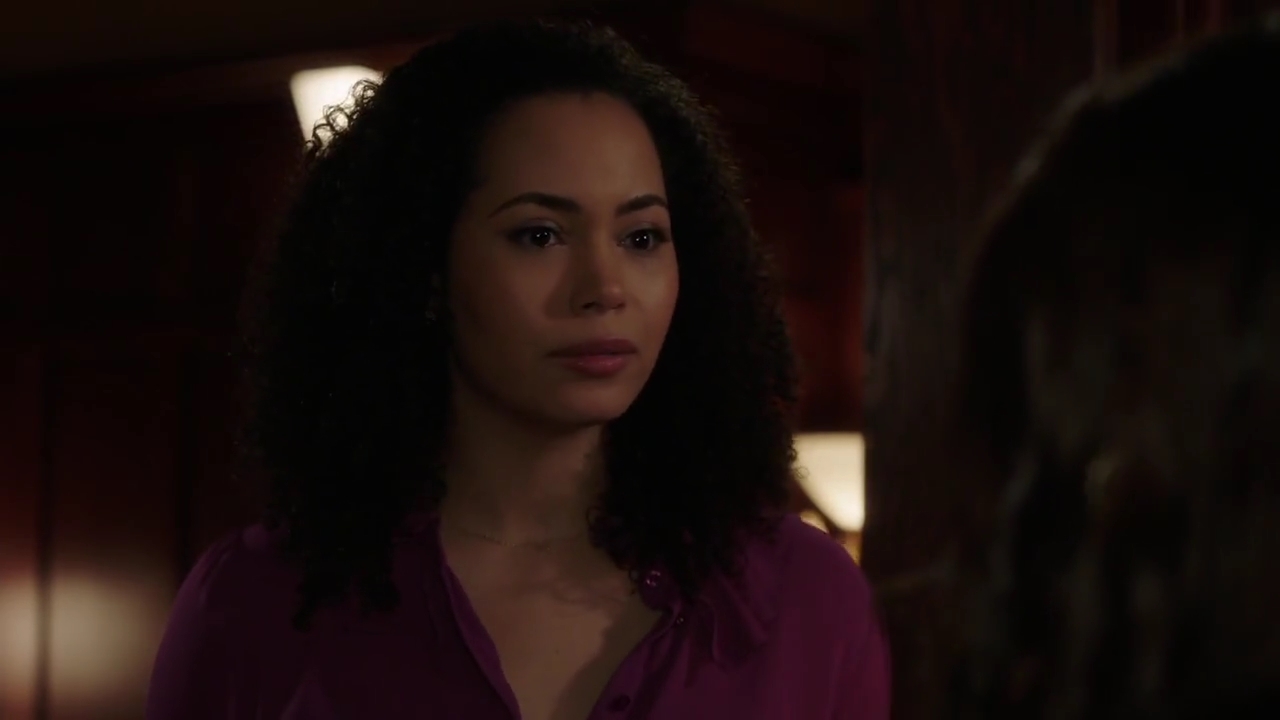 Charmed-Online-dot-nl_Charmed-1x09JingleHell01575.jpg