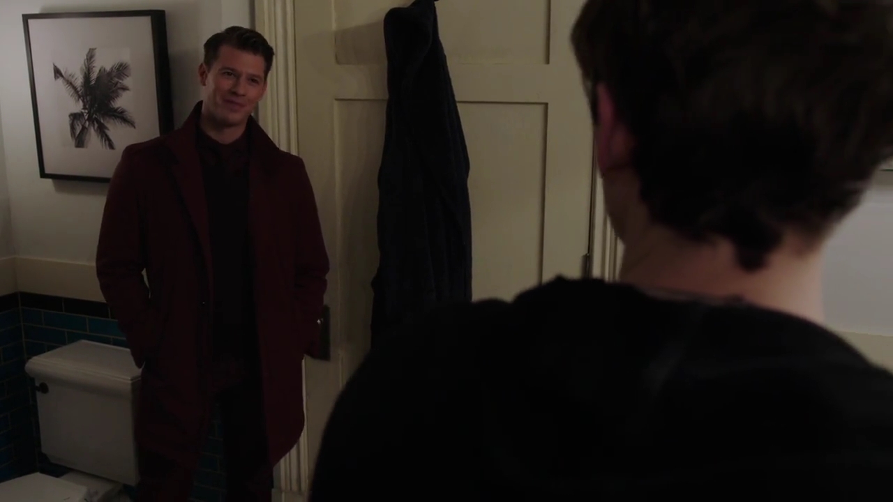 Charmed-Online-dot-nl_Charmed-1x09JingleHell01606.jpg