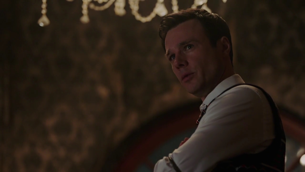 Charmed-Online-dot-nl_Charmed-1x09JingleHell01688.jpg