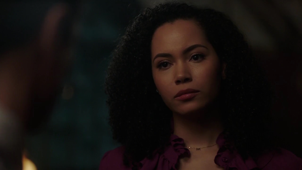 Charmed-Online-dot-nl_Charmed-1x09JingleHell01743.jpg