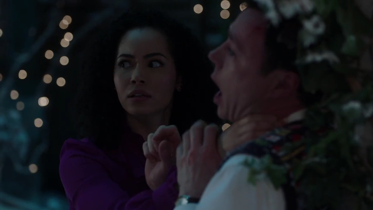 Charmed-Online-dot-nl_Charmed-1x09JingleHell01773.jpg