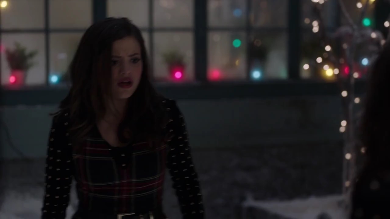 Charmed-Online-dot-nl_Charmed-1x09JingleHell01826.jpg