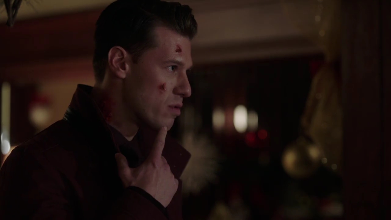 Charmed-Online-dot-nl_Charmed-1x09JingleHell02182.jpg