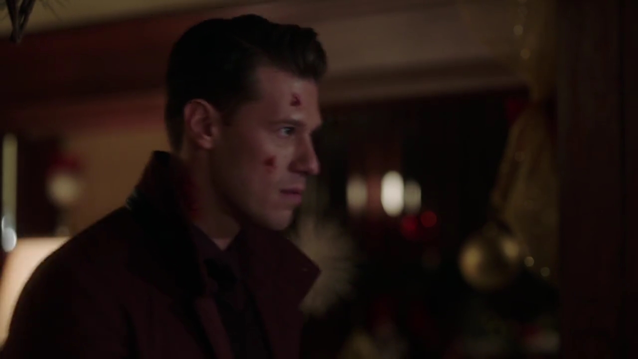 Charmed-Online-dot-nl_Charmed-1x09JingleHell02183.jpg