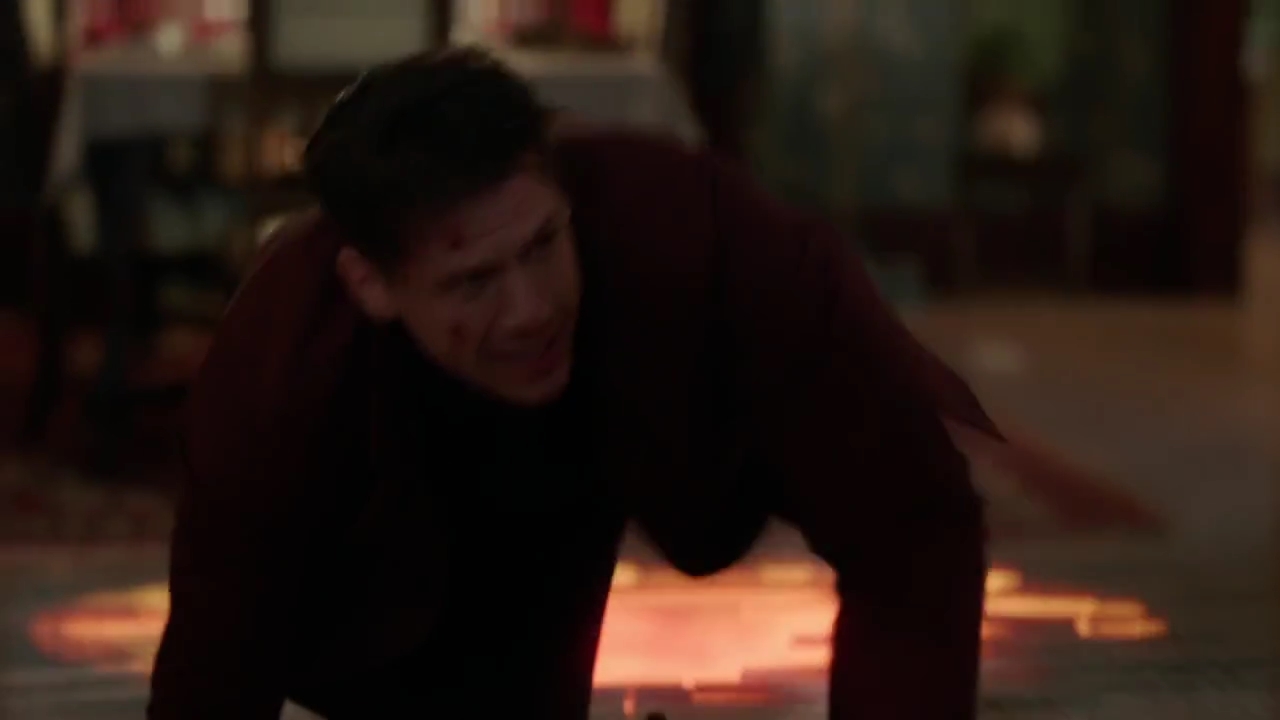 Charmed-Online-dot-nl_Charmed-1x09JingleHell02212.jpg