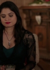 Charmed-Online-dot-nl_Charmed-1x09JingleHell00333.jpg