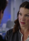 Charmed-Online-dot-nl_Charmed-1x09JingleHell00484.jpg