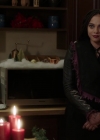 Charmed-Online-dot-nl_Charmed-1x09JingleHell02105.jpg