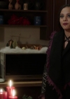 Charmed-Online-dot-nl_Charmed-1x09JingleHell02107.jpg