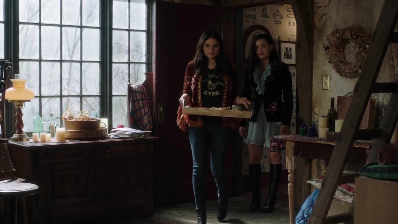 Charmed-Online-dot-nl_Charmed-1x11WitchPerfect00172.jpg