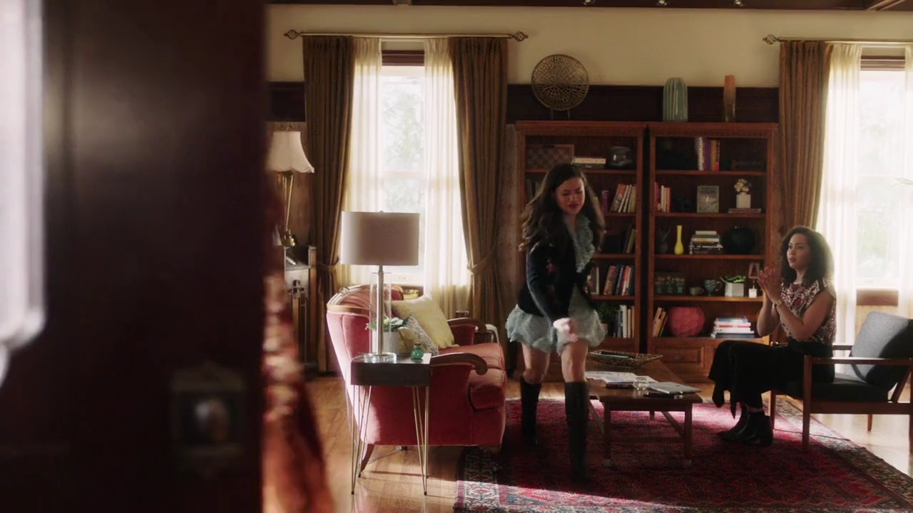 Charmed-Online-dot-nl_Charmed-1x11WitchPerfect00400.jpg