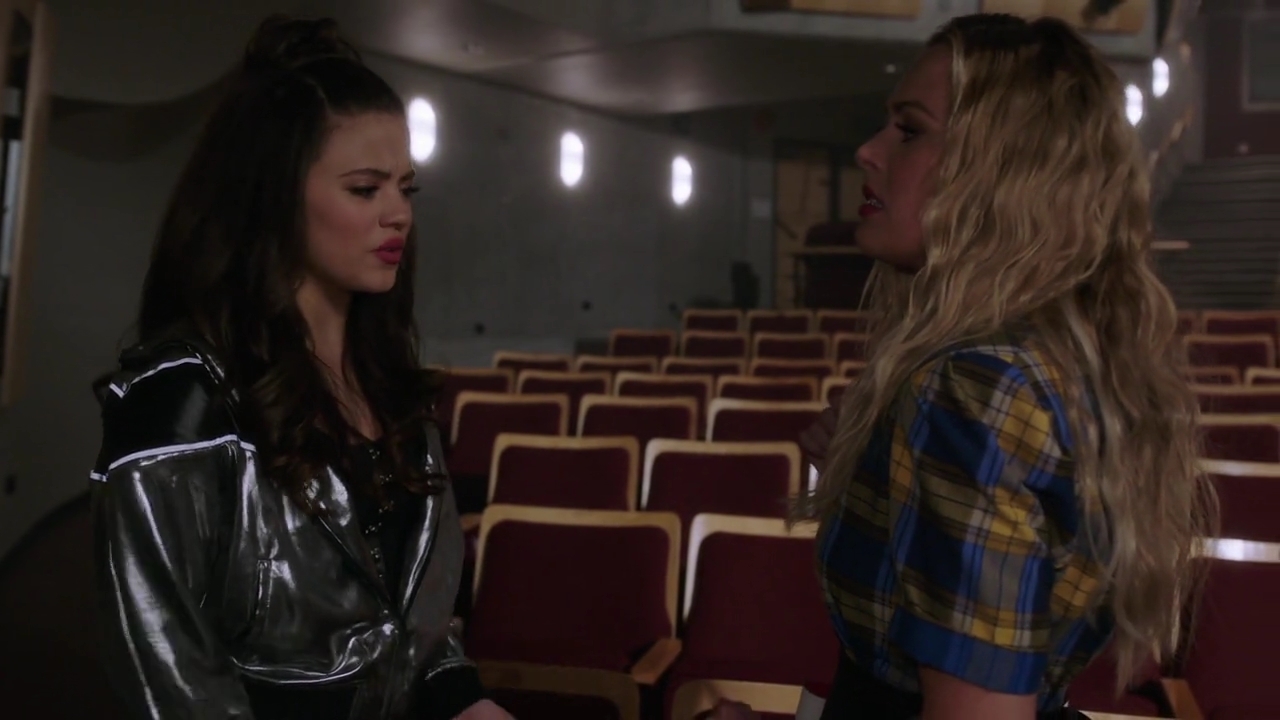 Charmed-Online-dot-nl_Charmed-1x11WitchPerfect00617.jpg