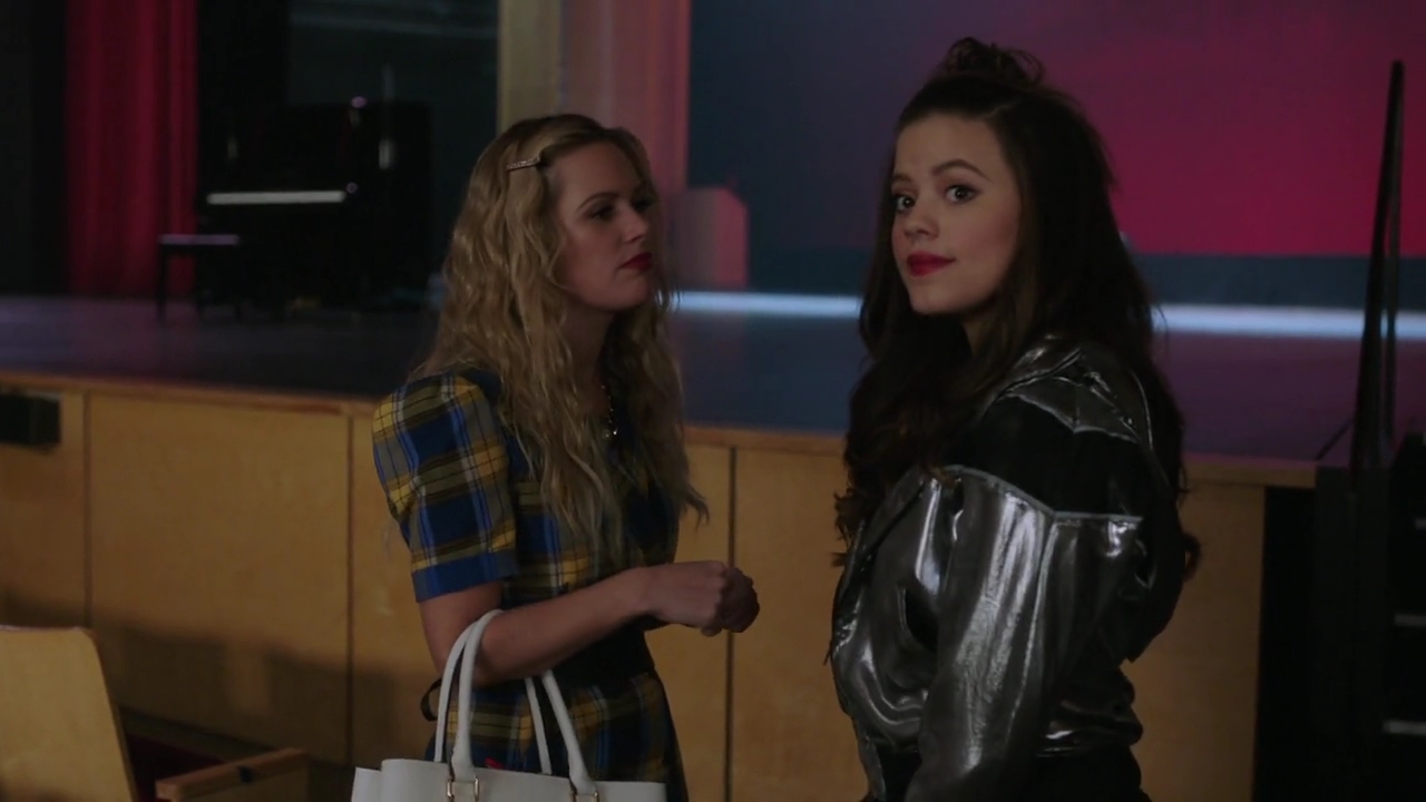 Charmed-Online-dot-nl_Charmed-1x11WitchPerfect00653.jpg Charmed-Online-dot-nl_Charmed-1x11WitchPerfect00653.jpg