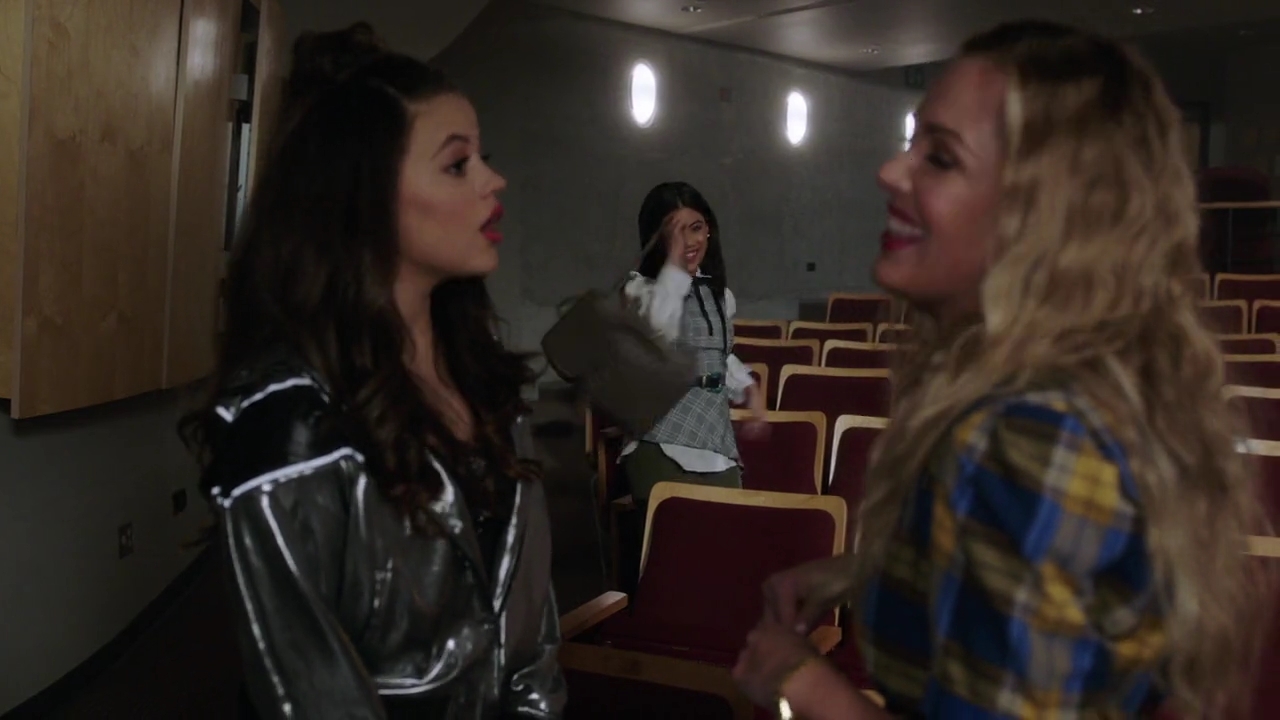 Charmed-Online-dot-nl_Charmed-1x11WitchPerfect00666.jpg Charmed-Online-dot-nl_Charmed-1x11WitchPerfect00666.jpg