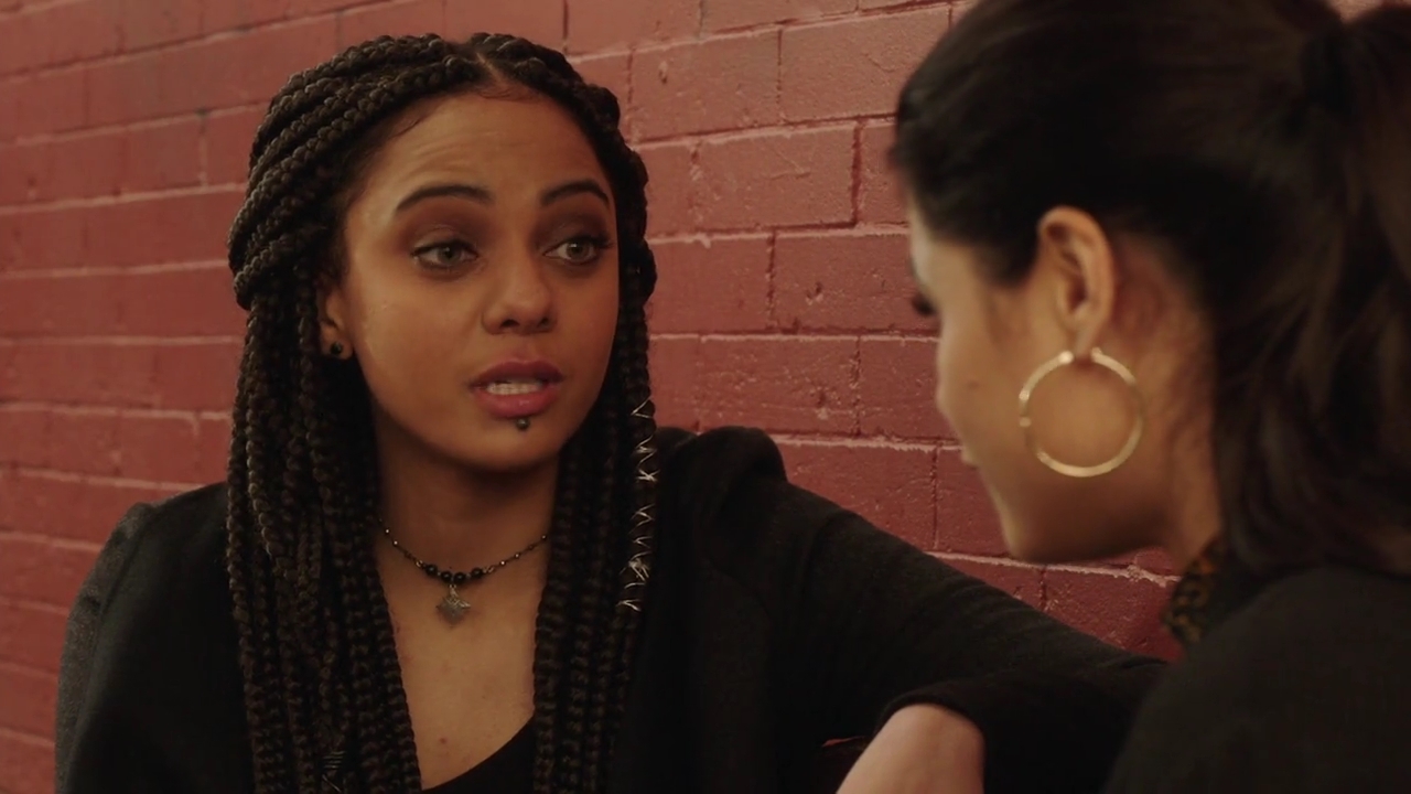 Charmed-Online-dot-nl_Charmed-1x11WitchPerfect00838.jpg Charmed-Online-dot-nl_Charmed-1x11WitchPerfect00838.jpg