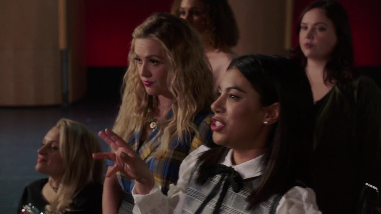 Charmed-Online-dot-nl_Charmed-1x11WitchPerfect00980.jpg
