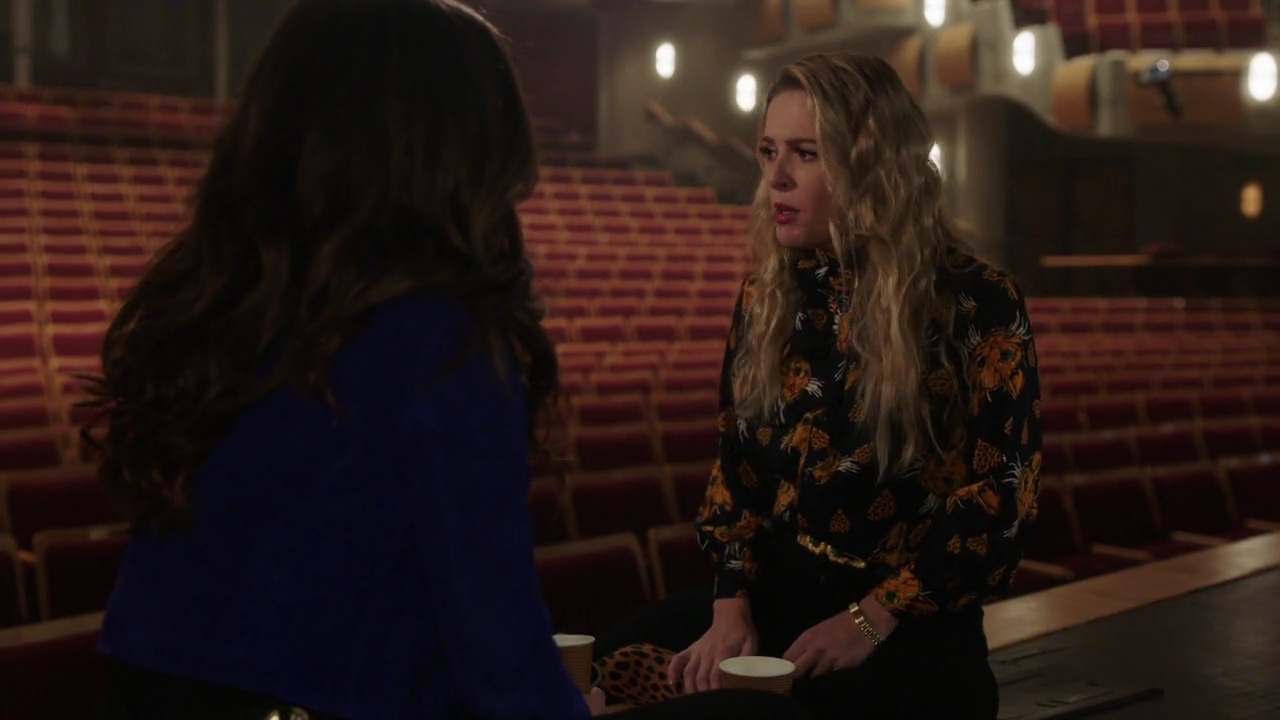 Charmed-Online-dot-nl_Charmed-1x11WitchPerfect01212.jpg Charmed-Online-dot-nl_Charmed-1x11WitchPerfect01212.jpg