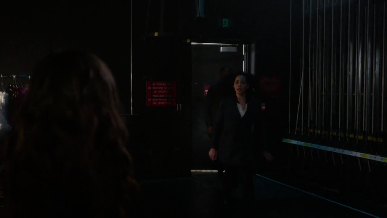 Charmed-Online-dot-nl_Charmed-1x11WitchPerfect01709.jpg