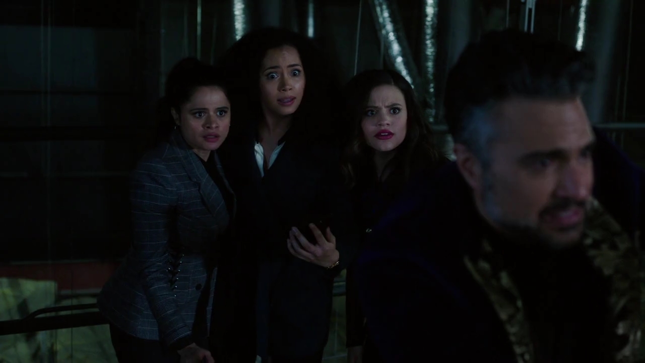 Charmed-Online-dot-nl_Charmed-1x11WitchPerfect02028.jpg