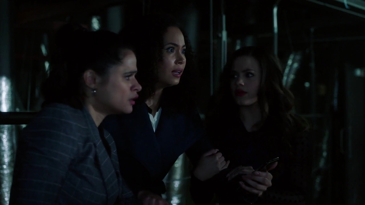 Charmed-Online-dot-nl_Charmed-1x11WitchPerfect02037.jpg