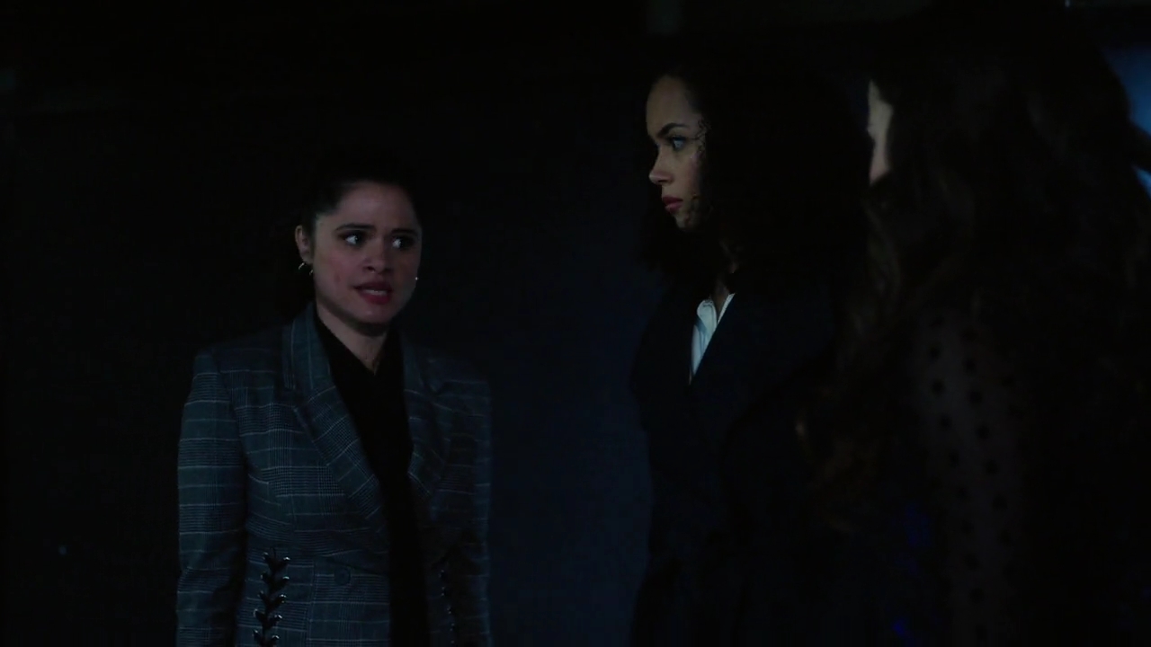 Charmed-Online-dot-nl_Charmed-1x11WitchPerfect02043.jpg