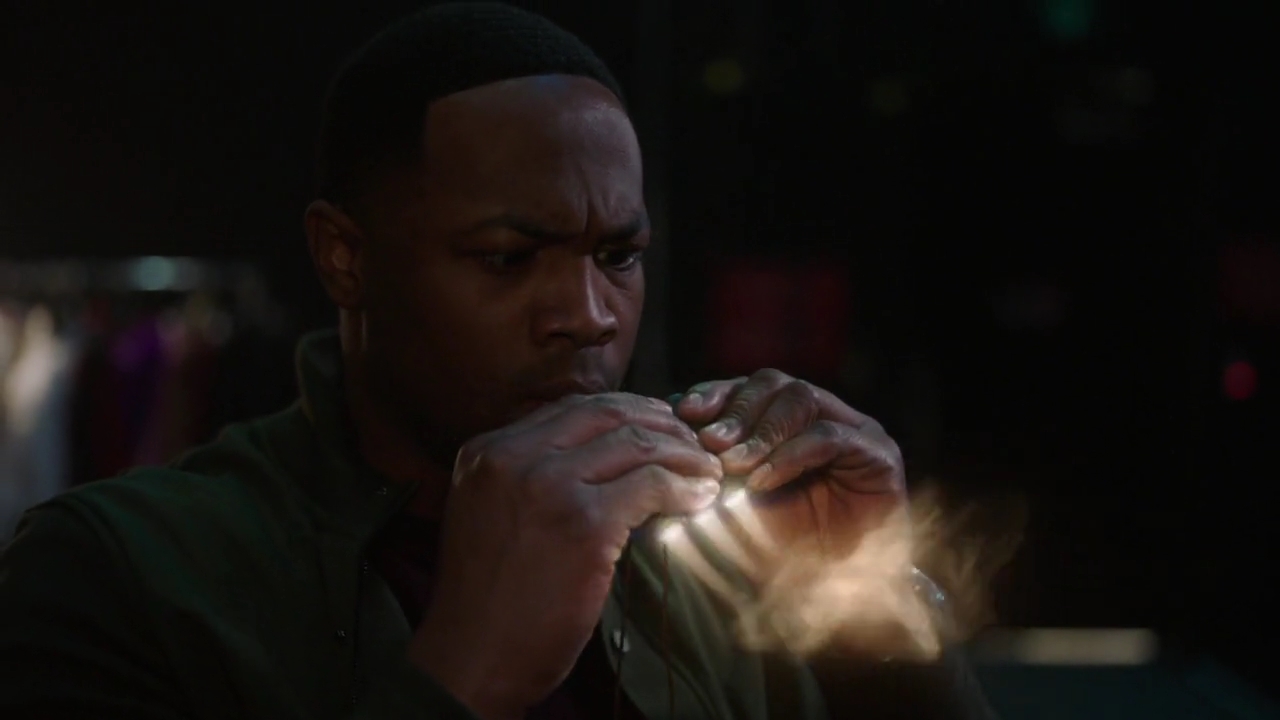Charmed-Online-dot-nl_Charmed-1x11WitchPerfect02125.jpg