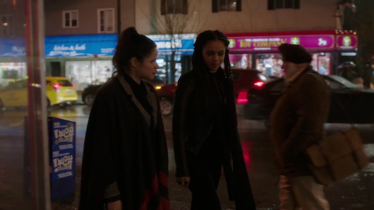 Charmed-Online-dot-nl_Charmed-1x11WitchPerfect02235.jpg